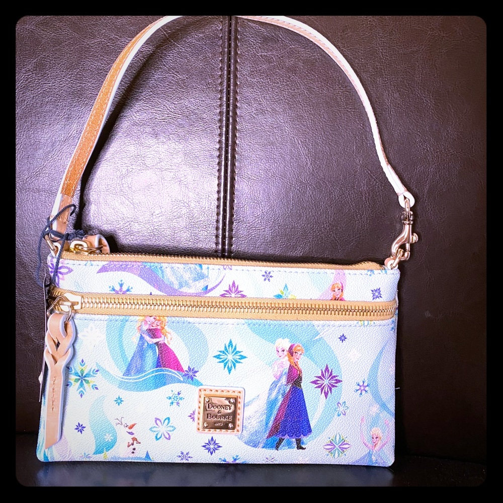 NWT Limited Edition Dooney & Burke Wristlit